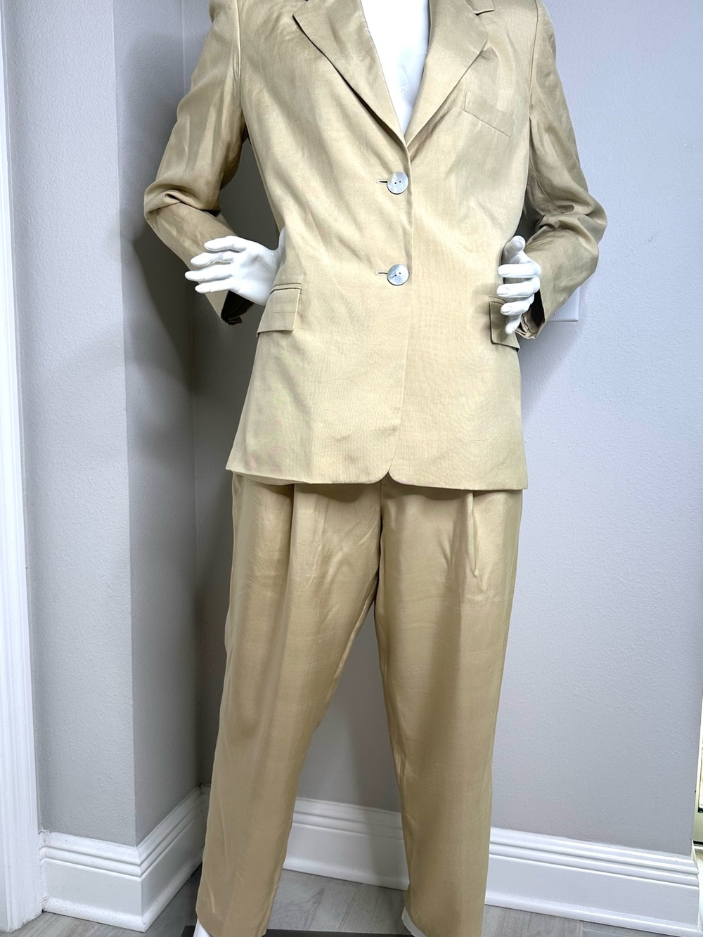Ellen Tracy Linda Allard Beige Silk Suit 2 Pc Blazer Pants Women 12-14 Petite